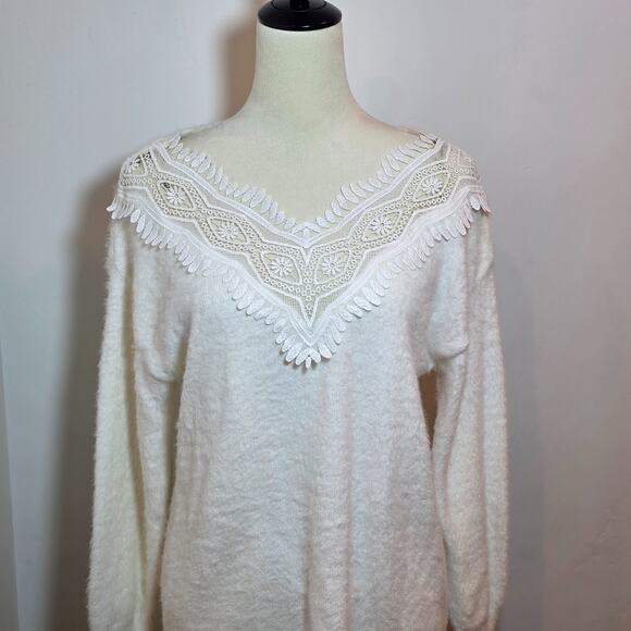 CZ Collection by Cezele Womens Fuzzy Sweater Size S White Lace Oversized Cottage - Picture 2 of 6